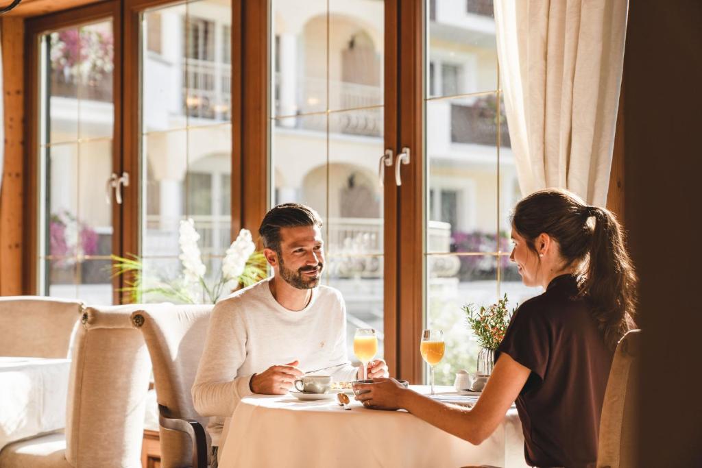 Hosté ubytování Traumhotel Alpina Superior --Luxushotel mit Badesee