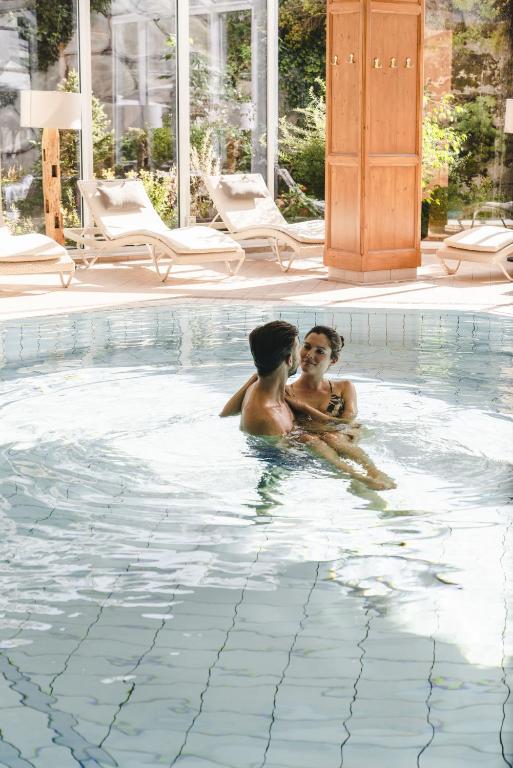 Hosté ubytování Traumhotel Alpina Superior --Luxushotel mit Badesee