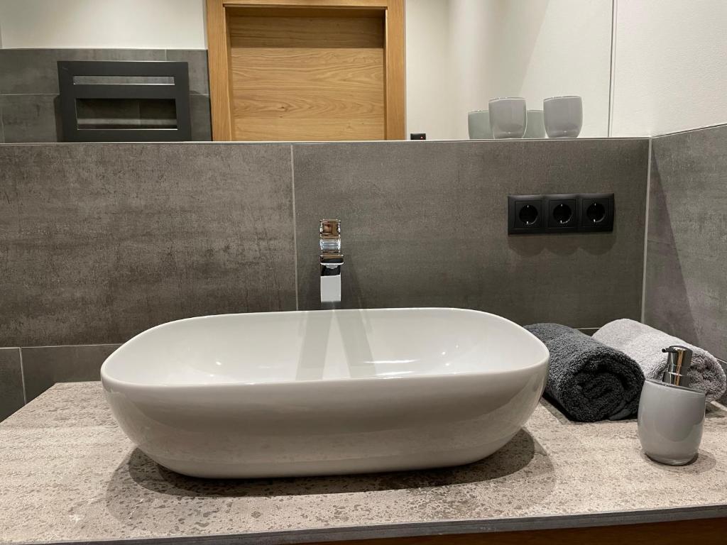A bathroom at HAUSZEIT APPARTEMENTS