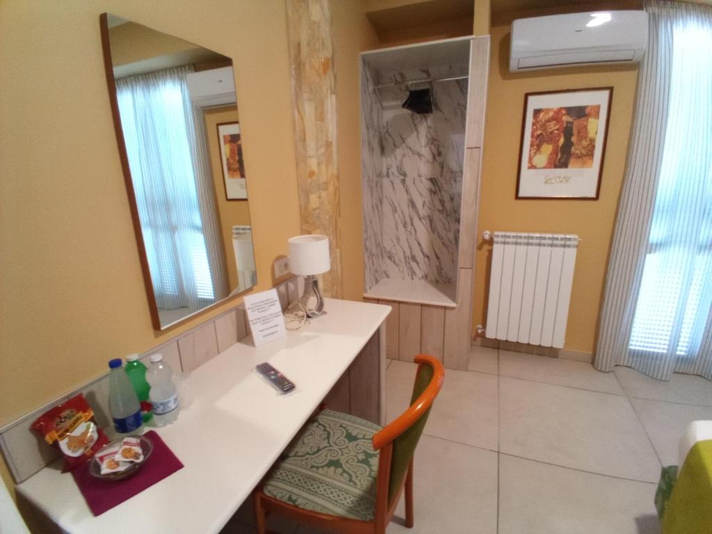 Hotel Garden Napoli - Resim 18