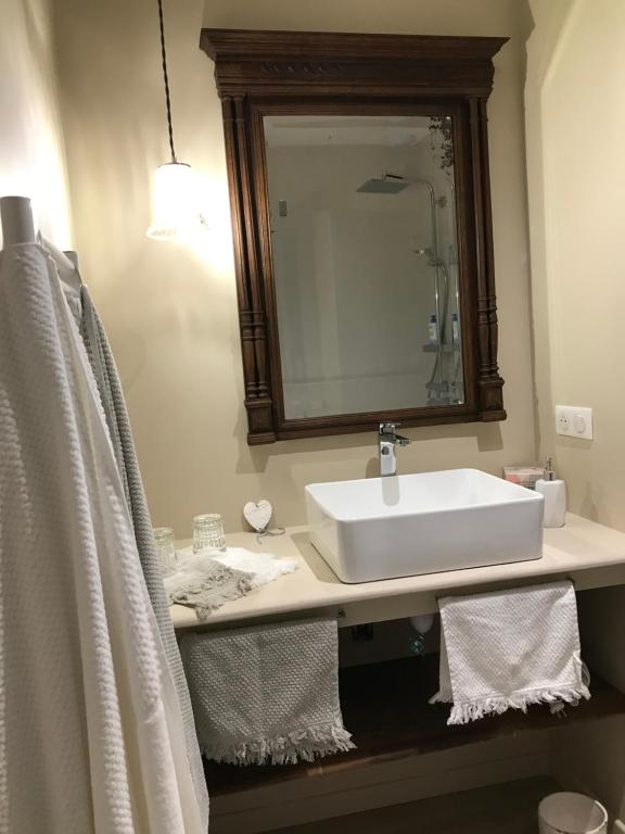 Chambres d hôtes La clé des arches - Chambre Double Avec Salle De Bain Privée