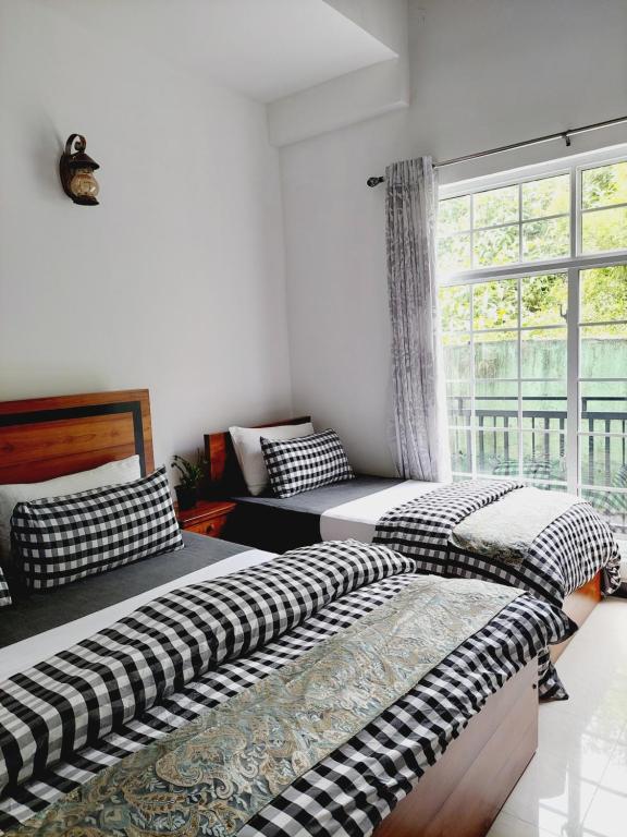 Postel nebo postele na pokoji v ubytování Misthill Rest - Lavish Villa