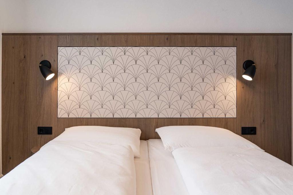 Villa Flöckner Bed & Breakfast - 18