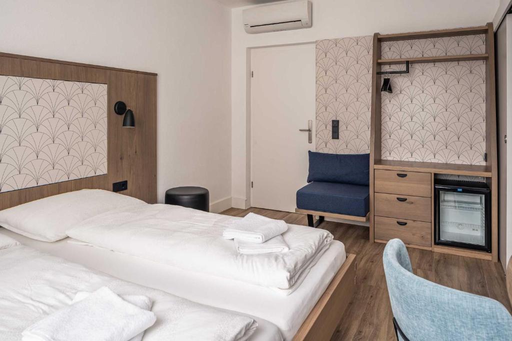 Villa Flöckner Bed & Breakfast - 13