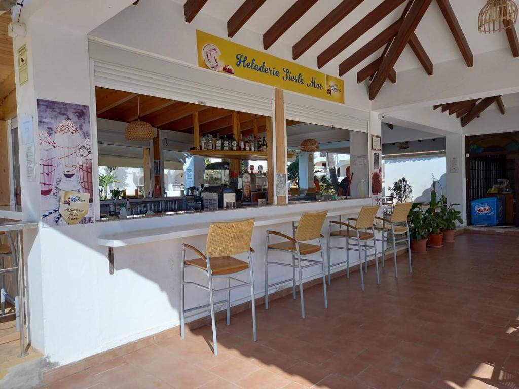 Siesta Mar Apartamentos, Cala en Porter – Precios ...