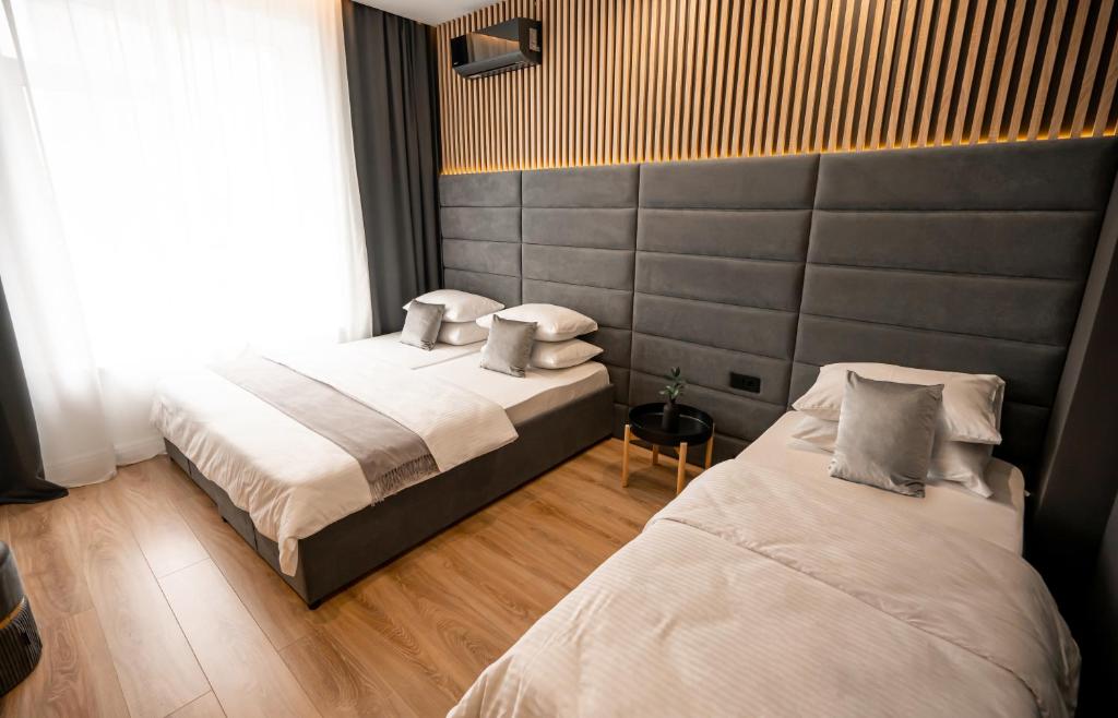 Suite Hotel - Deluxe Triple Room