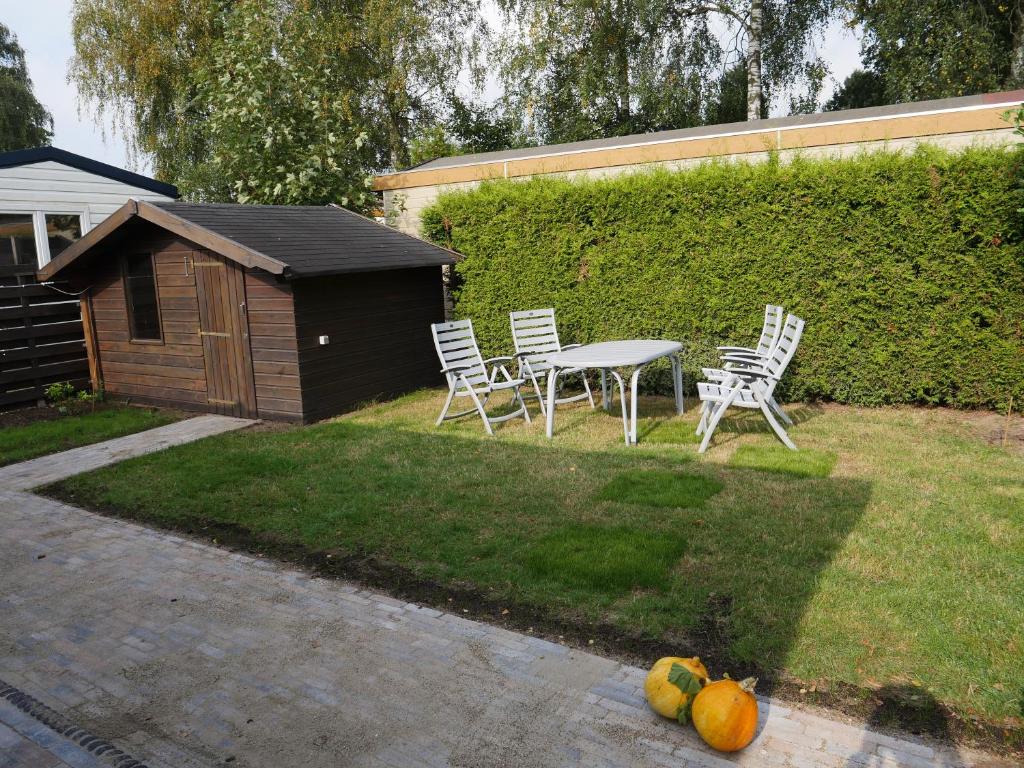 Chalet Esdoorn in Putten, Gezellig en Luxe gerenoveerd - One-Bedroom House