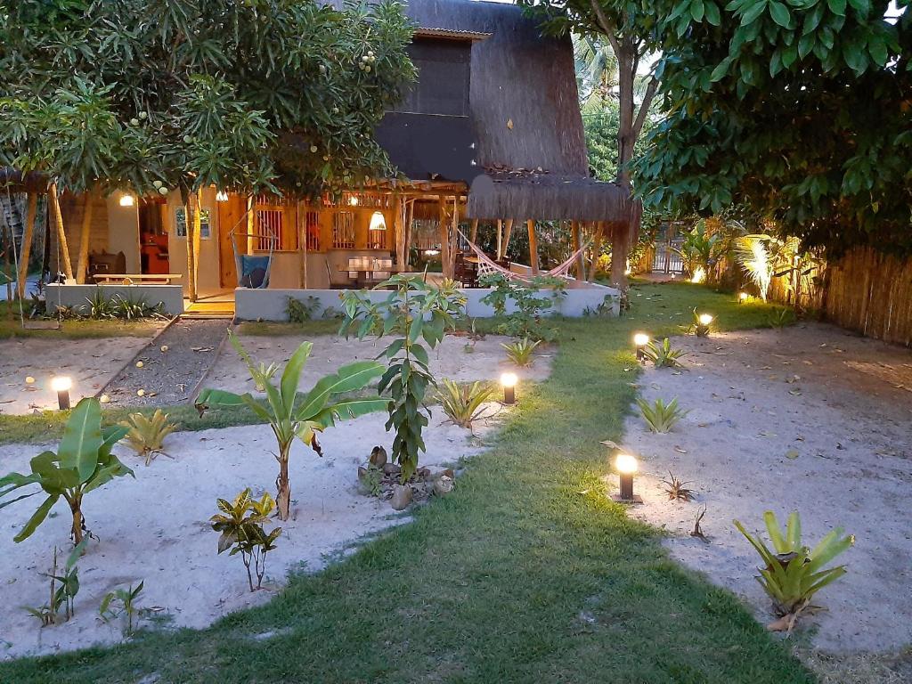 Vrt pred nastanitvijo Glamping Algodões
