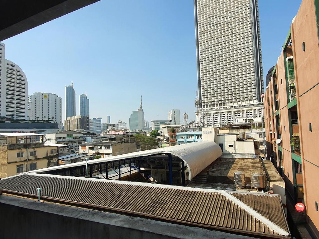 The Studio at Sathorn Terrace - Standard Queen Room