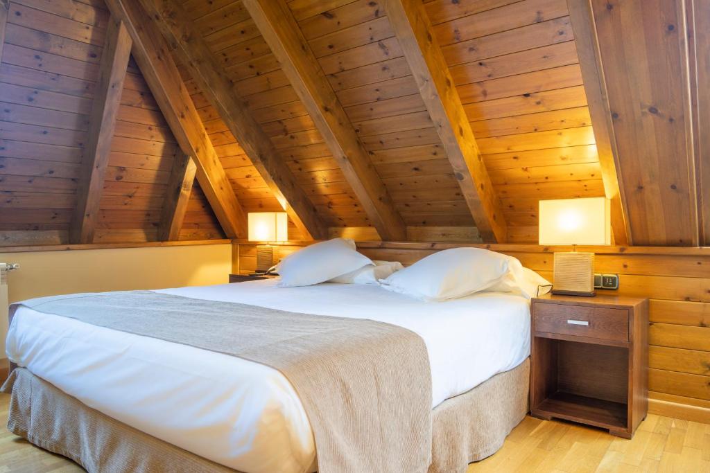 Hotel & Restaurante Peña - Superior Double Room Attic
