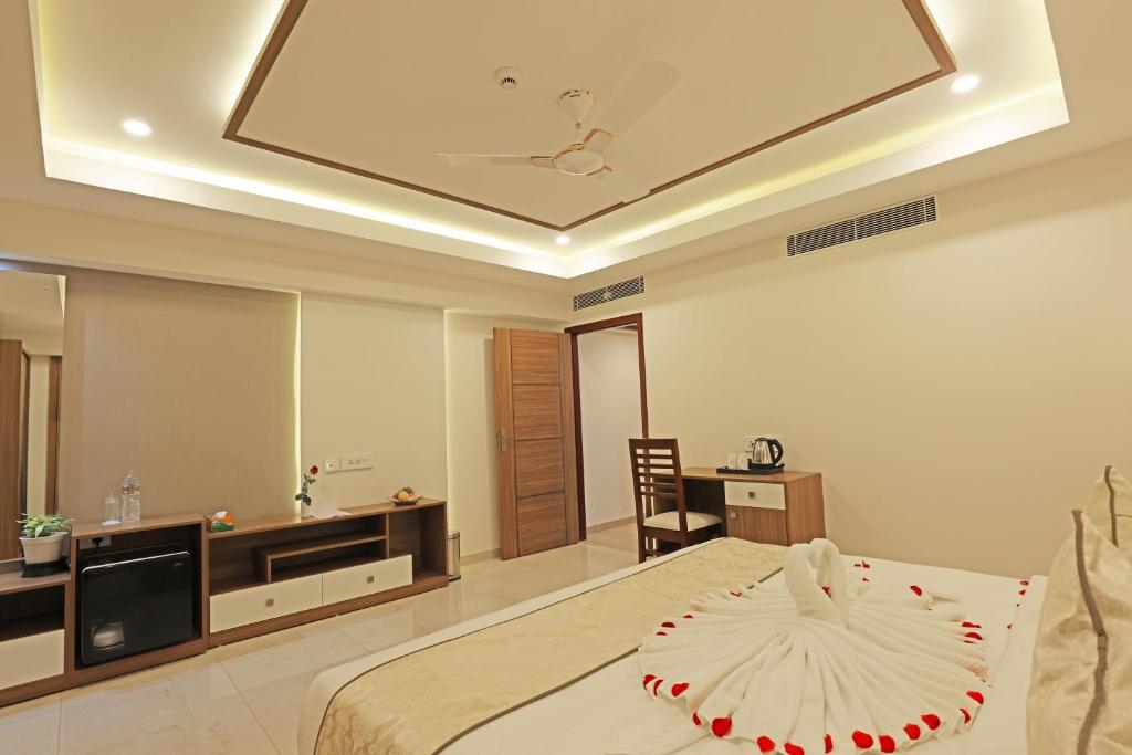 Krishnavalsam Regency - Suite