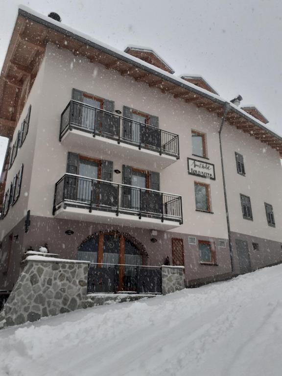 Aparthotel Dolomites Living&Relax v zimě
