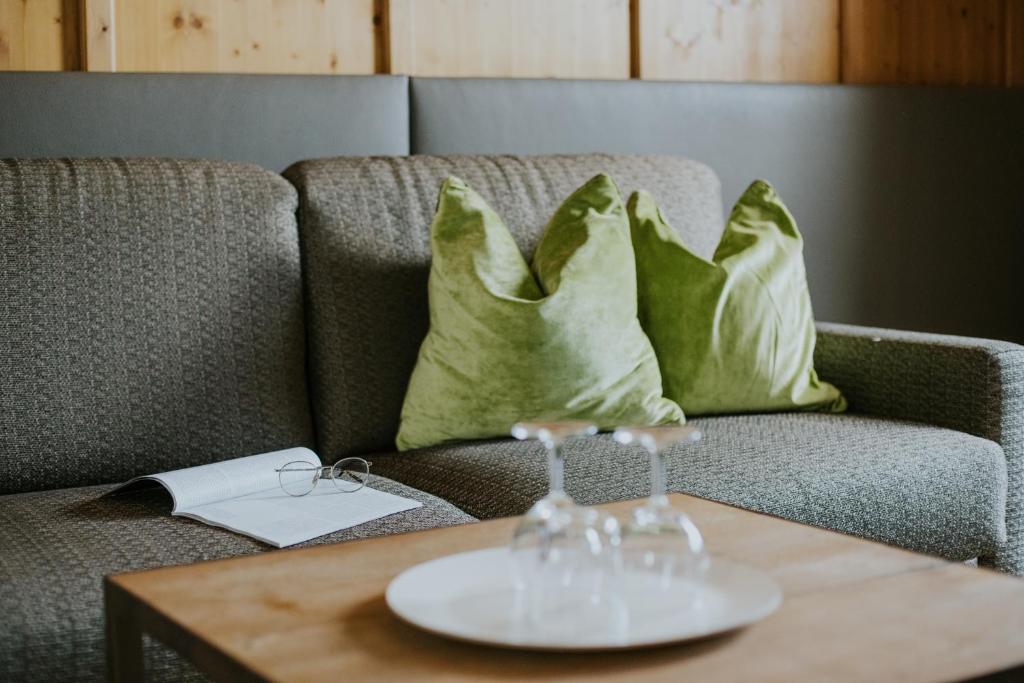 A seating area at Hotel Tauernhof