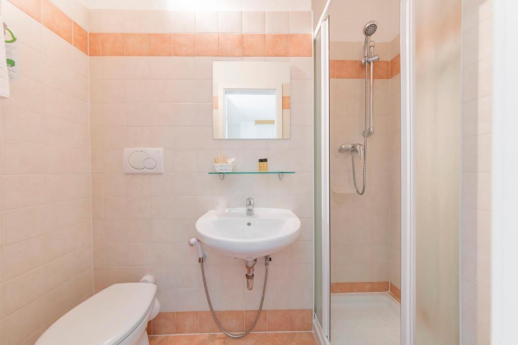 Un baño de Hotel Sorapiss