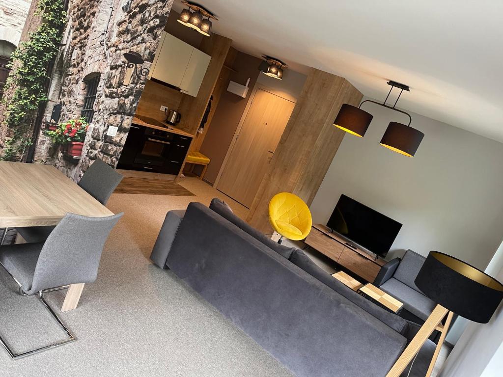 O bucătărie sau chicinetă la Apartament Piano