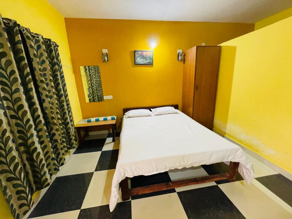 Postel nebo postele na pokoji v ubytování Samantha Inn Beach Resort