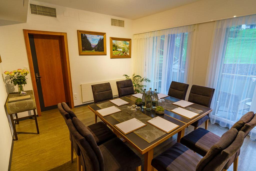 Posezení v ubytování Seeblick SMART Hotel Rössli