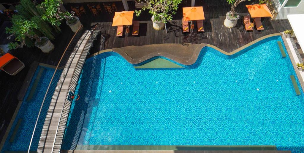Bazén v ubytování Sun Island Hotel & Spa Kuta nebo v jeho okolí