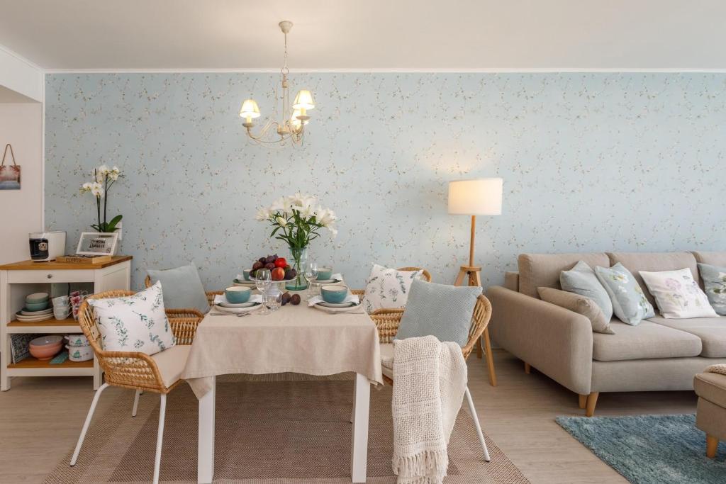 A seating area at VeronikApartman - brand new & cozy - with underground garage