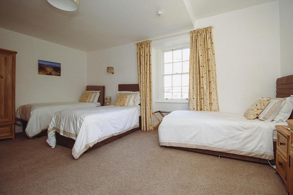 Stone House Farm - Triple Room With Garden View
