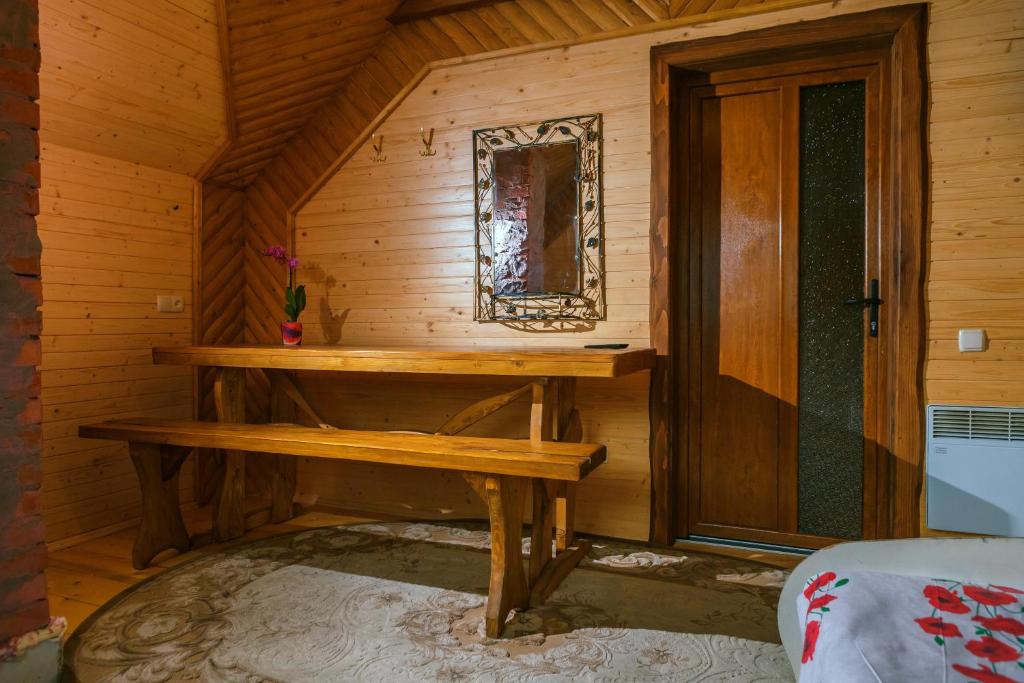 Карпатське Щастя - Triple Chambre Avec Salle De Bain Partagée