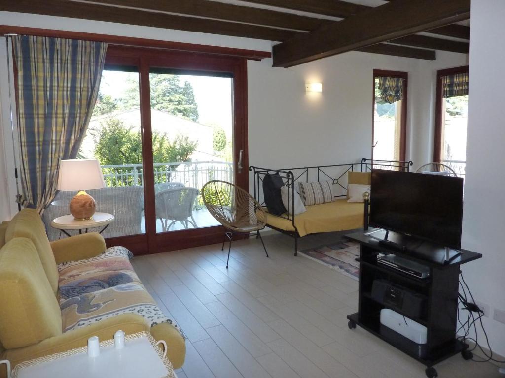 Hermitage mimosa - One-Bedroom Apartment