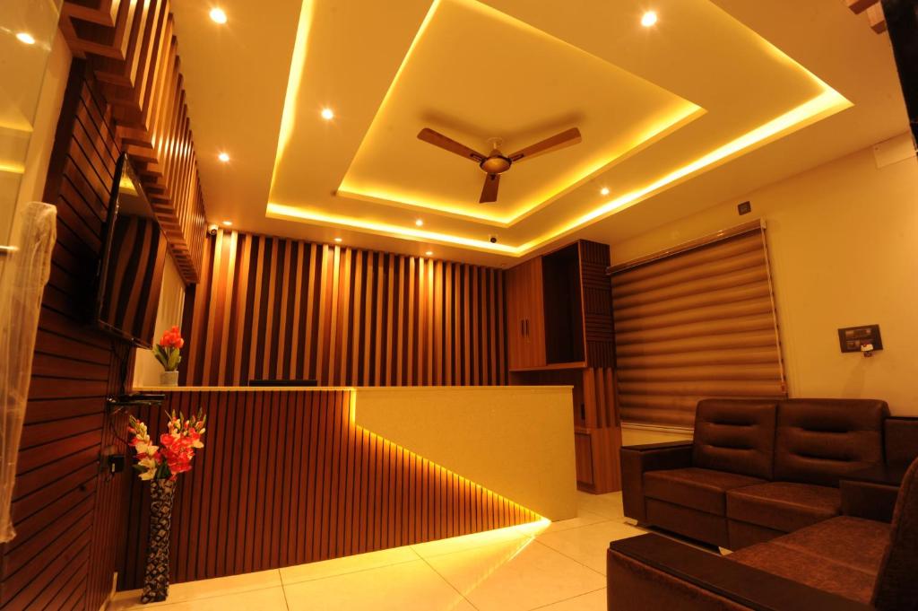 Posezení v ubytování MC Suites Mysuru