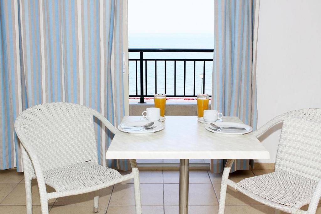 Nápoje v ubytování Miramare Hotel
