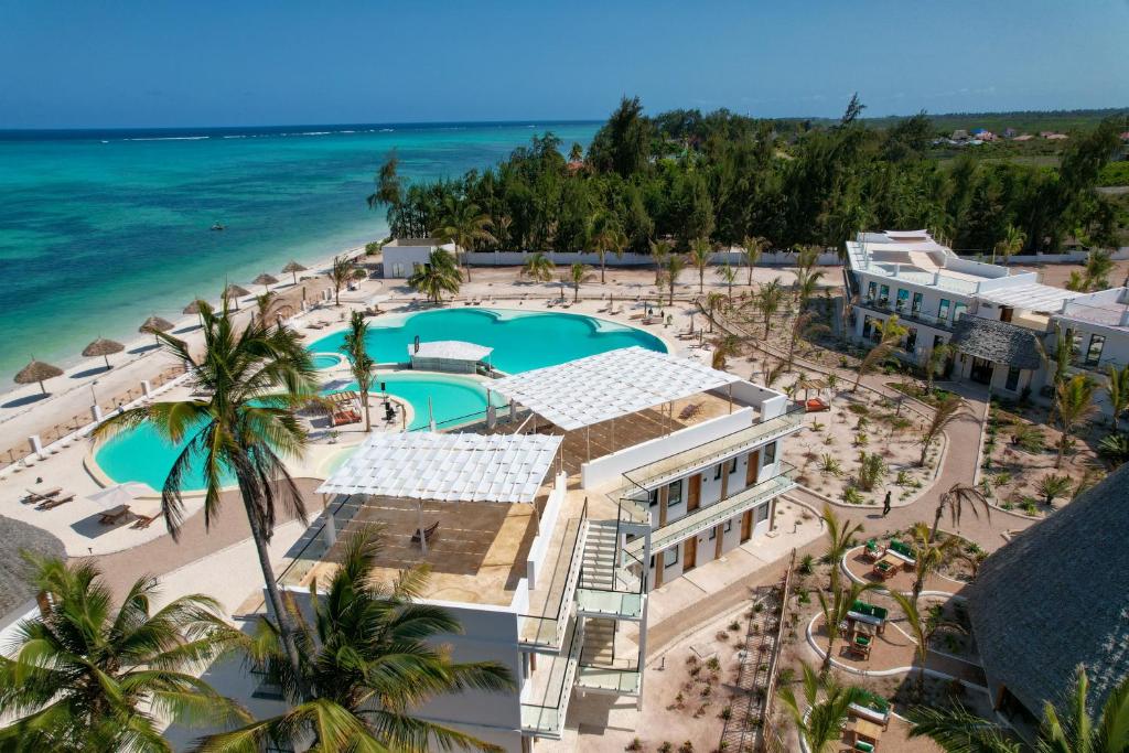 Bazén v ubytování The One Resort Zanzibar nebo v jeho okolí