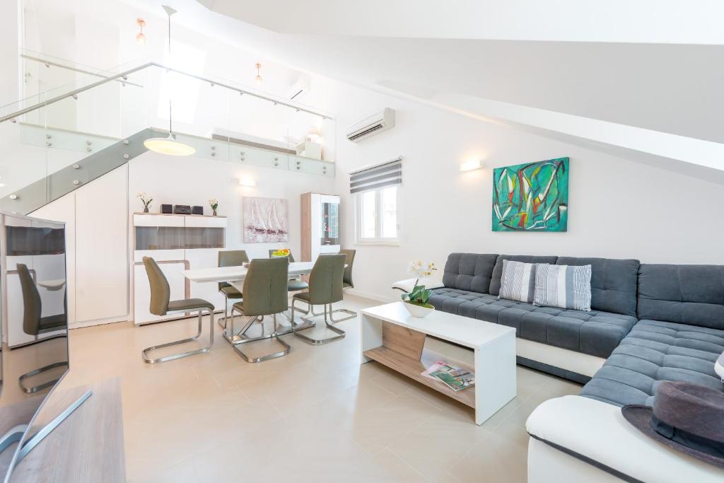 Posezení v ubytování TopDeck Exclusive Apartment