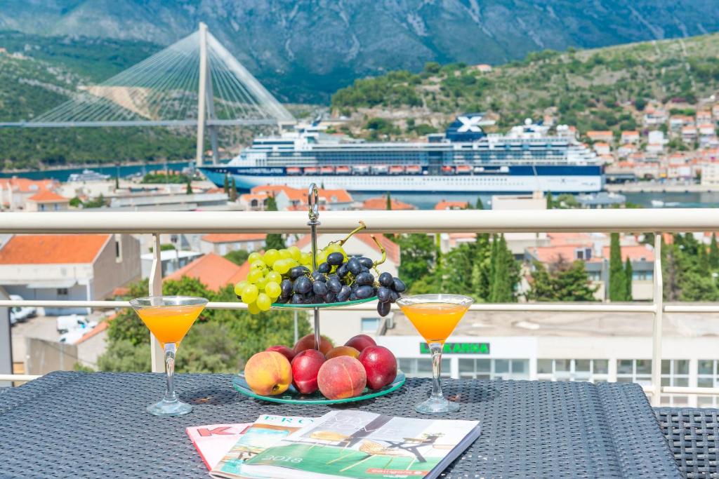 Nápoje v ubytování TopDeck Exclusive Apartment