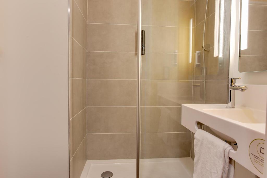 B&B HOTEL Reims Croix Blandin - Resim 30