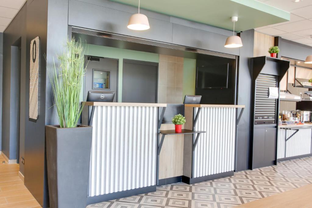 B&B HOTEL Reims Croix Blandin - Resim 31