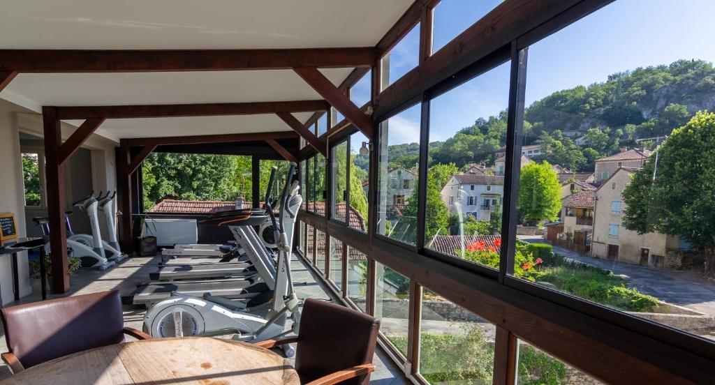 Balkón nebo terasa v ubytování Hôtel Spa La Truite Dorée