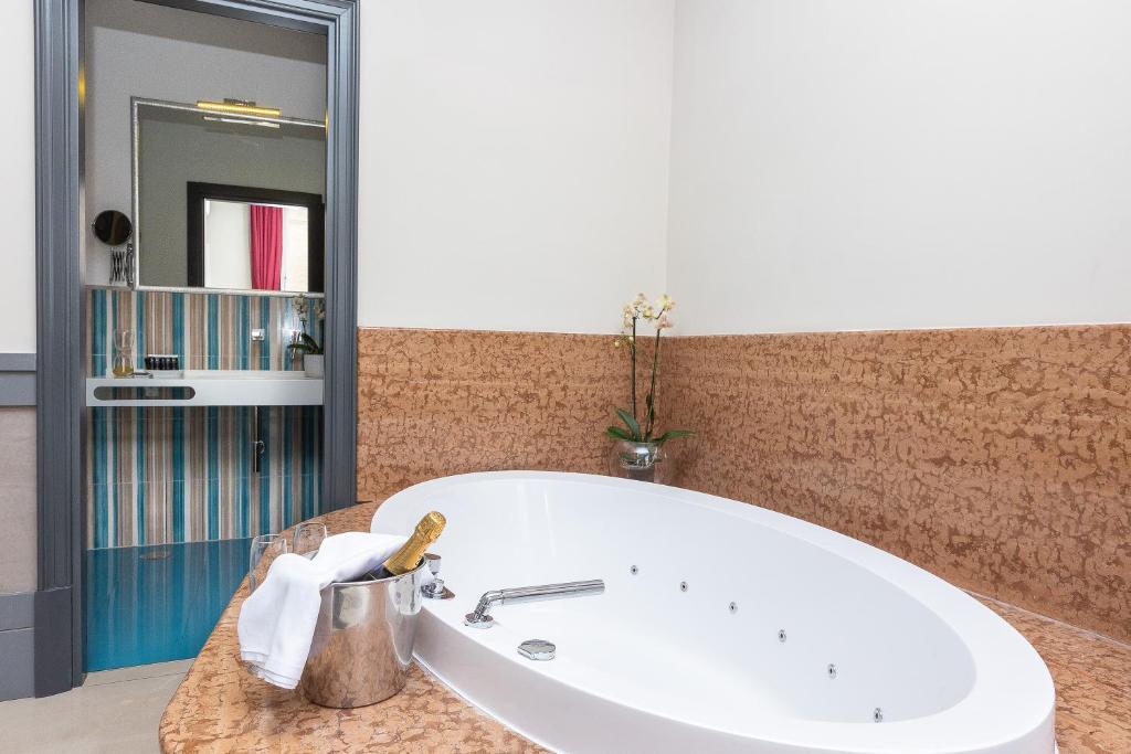 Hotel Castellino Roma - Resim 11