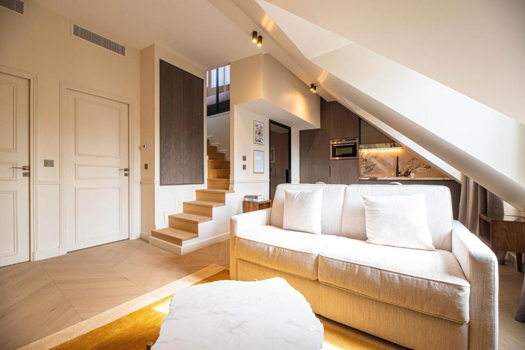 MBM - Luxury home in marais - Deluxe Apartment