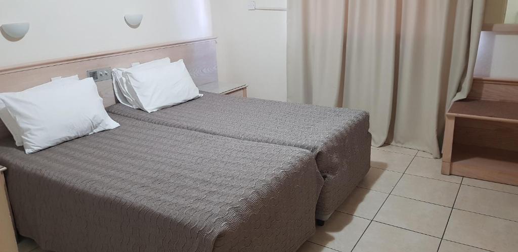 Senator Hotel Apartments - Adults Only - Appartamento Con Due Camere Da Letto
