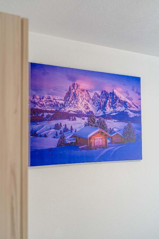 Nespecifikovaný výhled na hory nebo výhled na hory při pohledu z prázdninového domu