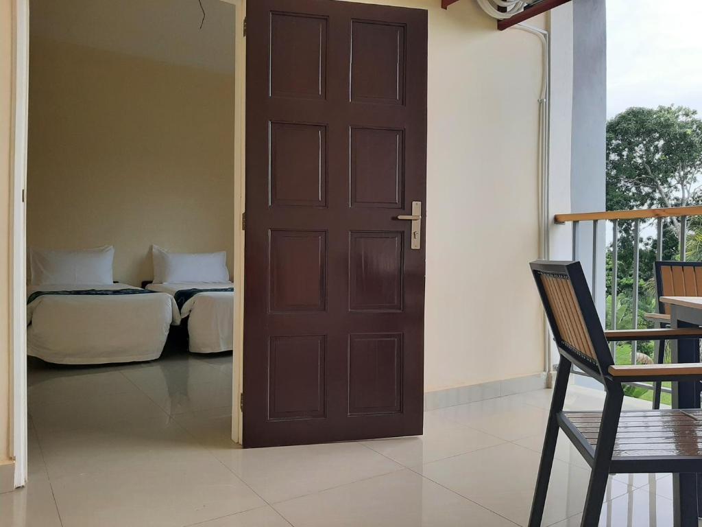 Kololi Beach Resort - Appartement Avec Balcon