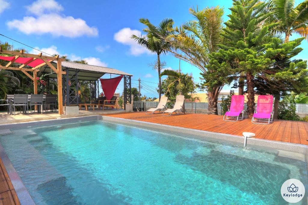 Villa Manzel D Ziles 3 étoiles Piscine Chauffée SaintPierre (La