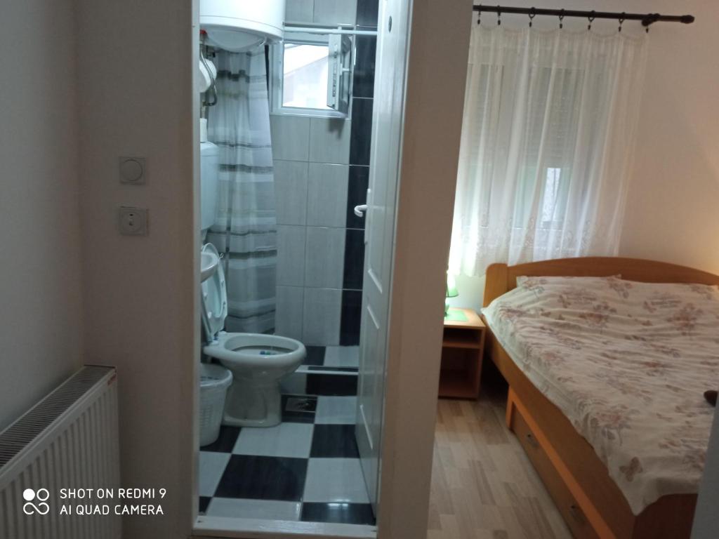 Guest House Vila Banjica - Chambre Double Avec Salle De Bains Privative