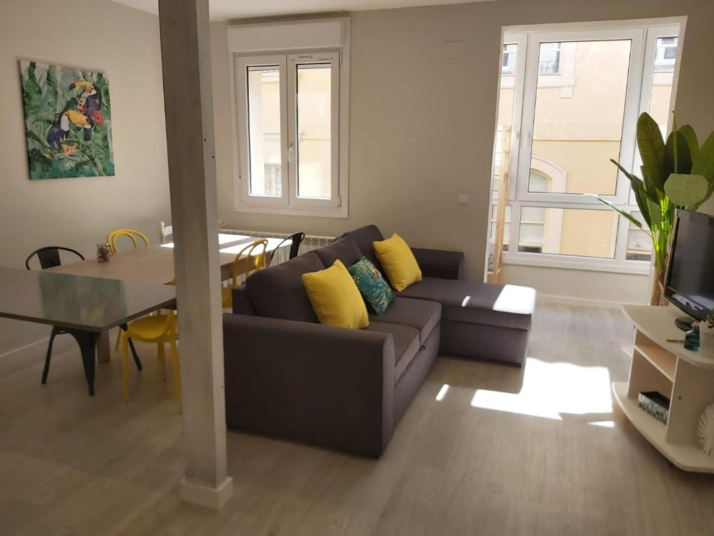 EL RINCON DE LA MERCED junto Laurel Aire acondicionado By Apartamentos Logrono - 8