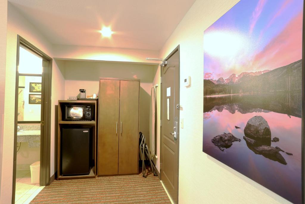 Quality Inn near Rocky Mountain National Park photo