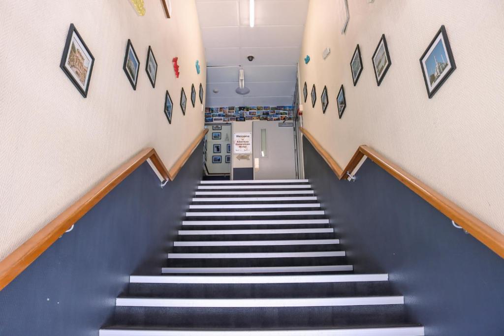 Adventure Queenstown Hostel - Resim 42