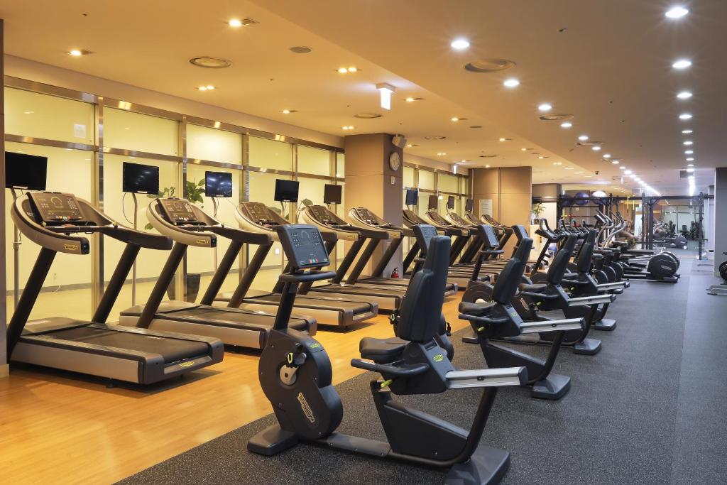 Fitness centrum a/nebo fitness zařízení v ubytování Wirye Militopia Hotel By Marine
