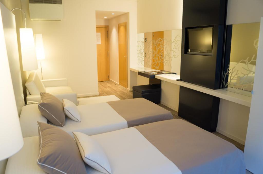 Canyelles Platja - Basic Double Or Twin Room