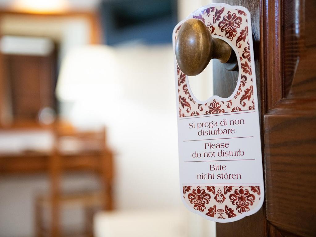 Majutusasutuses Hotel RaffaEl olev sertifikaat, autasu, silt või muu dokument