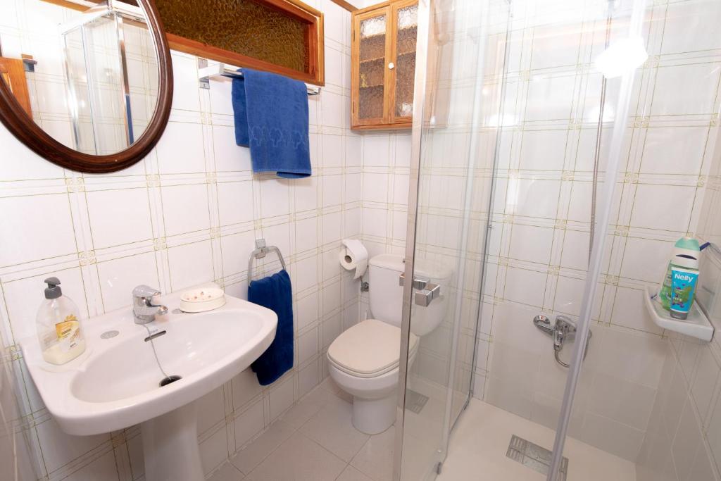 Koupelna v ubytování La Ventana del Bentayga