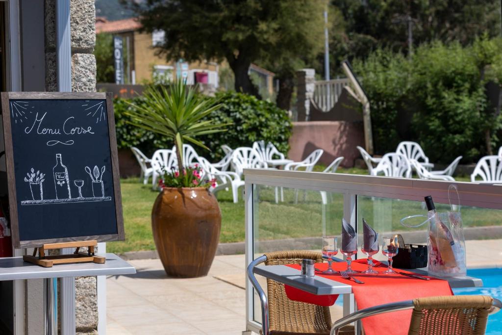 Nápoje v ubytování Hotel Arcu Di Sole
