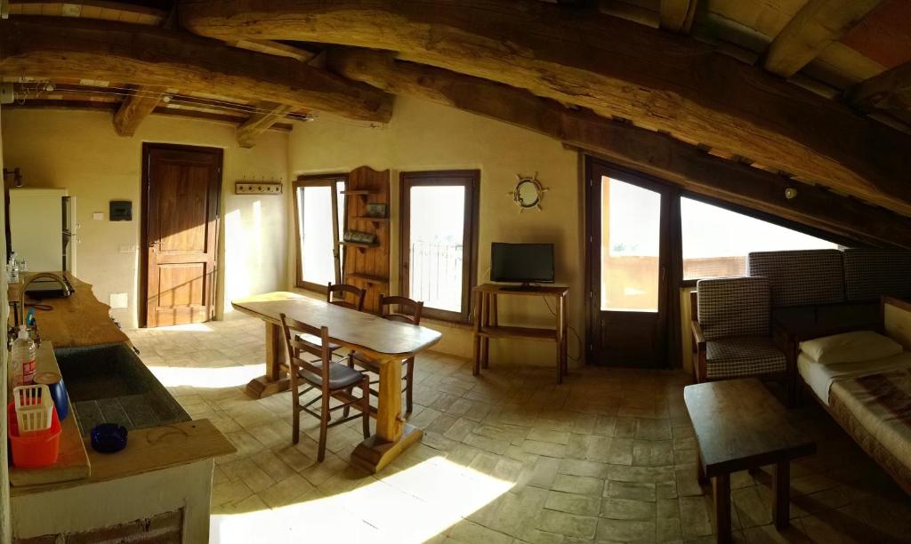 B&B Casale di Poggioferro - 一居室公寓，可欣赏海景